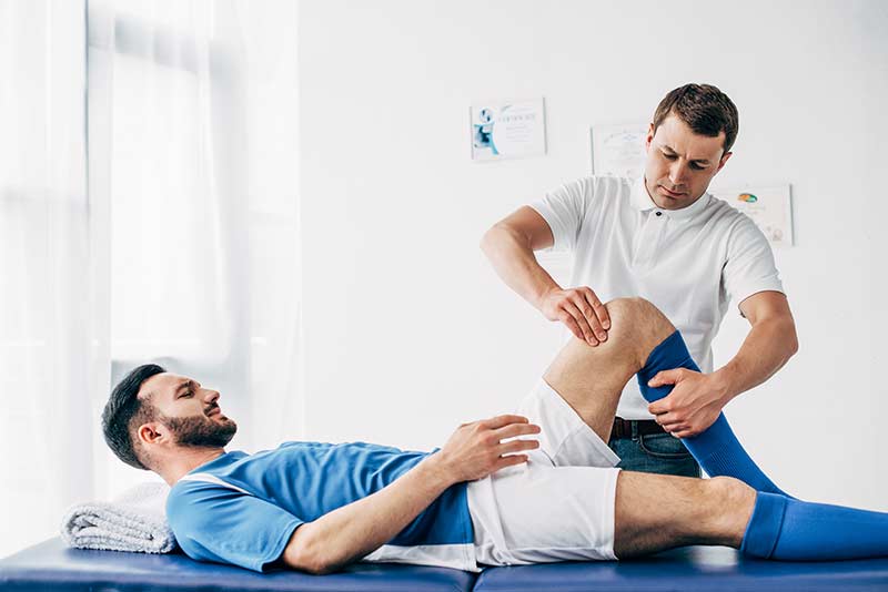 How to become a sports massage therapist